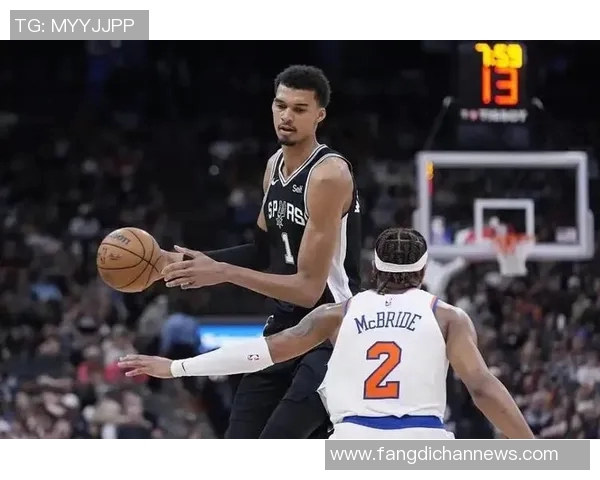 文班单场40+15+3帽且0失误 近40年第三人 比肩奥尼尔&浓眉