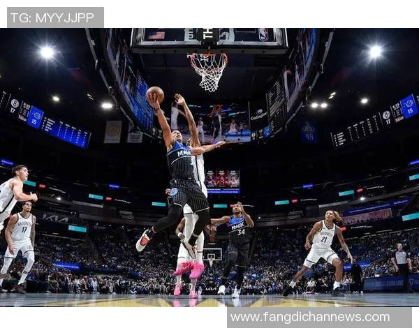 解说：贝恩自从之前绝杀三分后活过来了 夏天的7换1感觉也不亏